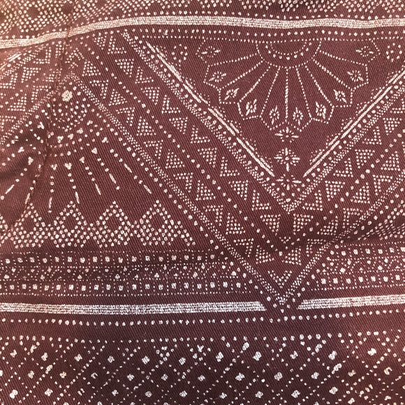 American eagle shorts NWT size 4 tribe print - Picture 5 of 5